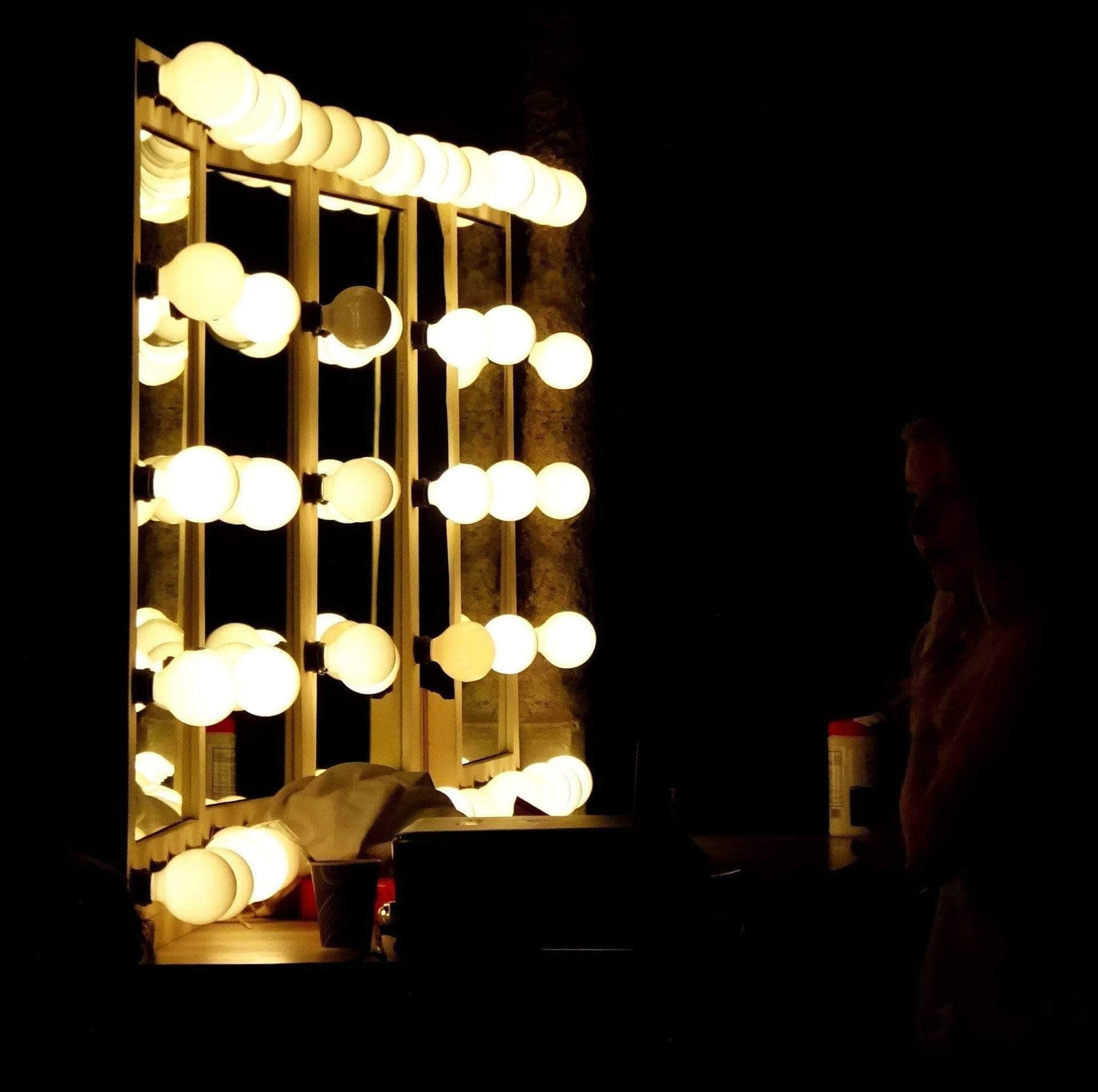 Makeup and Lighting – What to Consider - LiquidLEDs™
